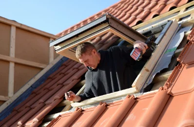 Pose de fenêtres de toit Velux à Chatenet